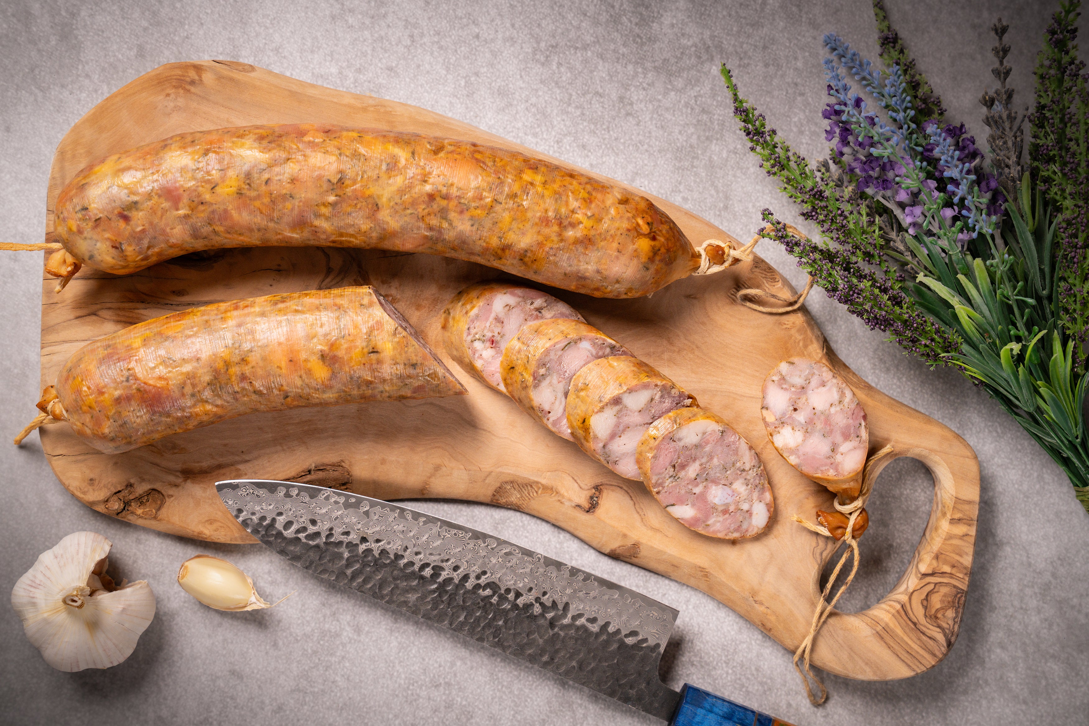 Mezeluri Tradiționale din Țara Hațegului