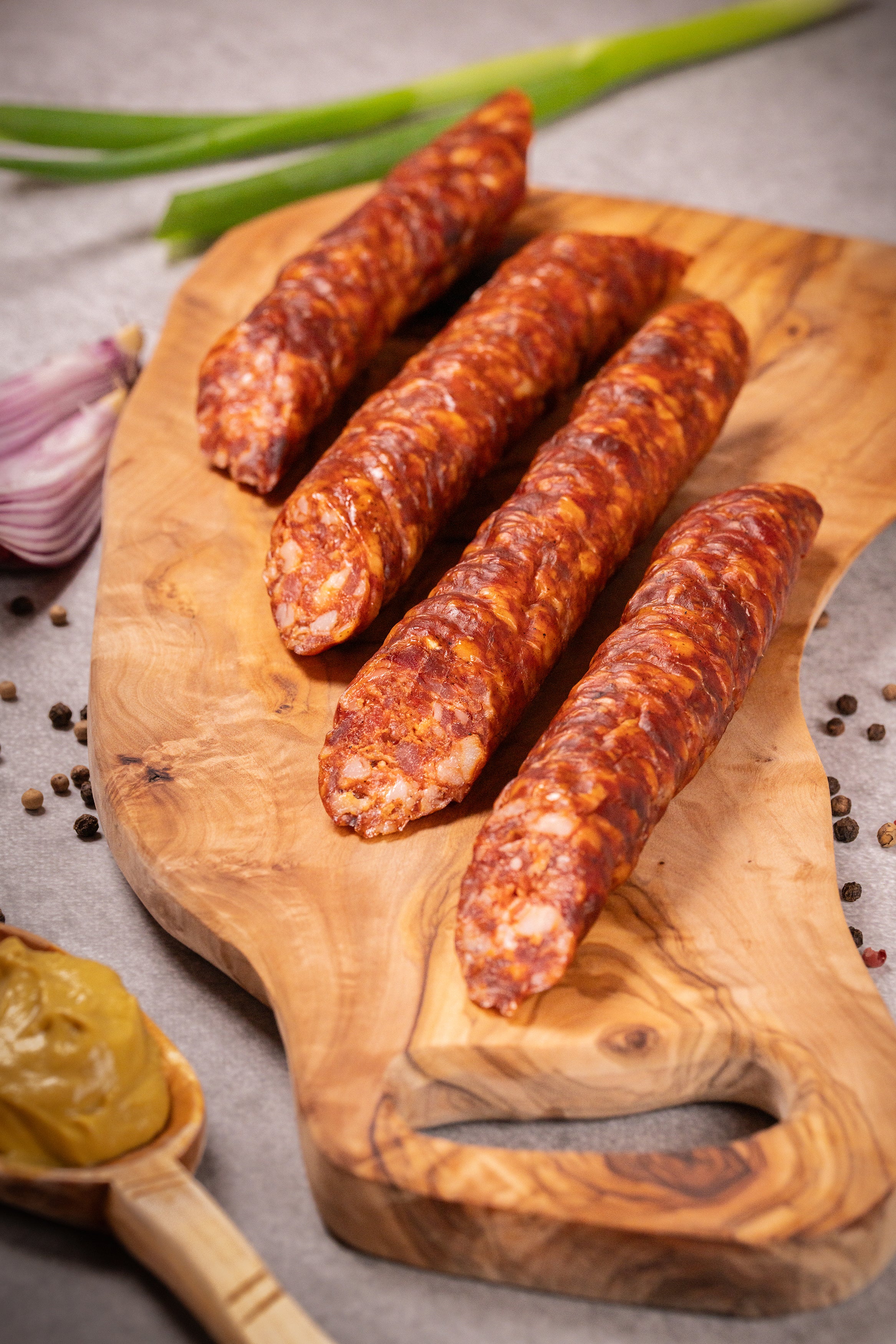 Cârnați de casă fumați